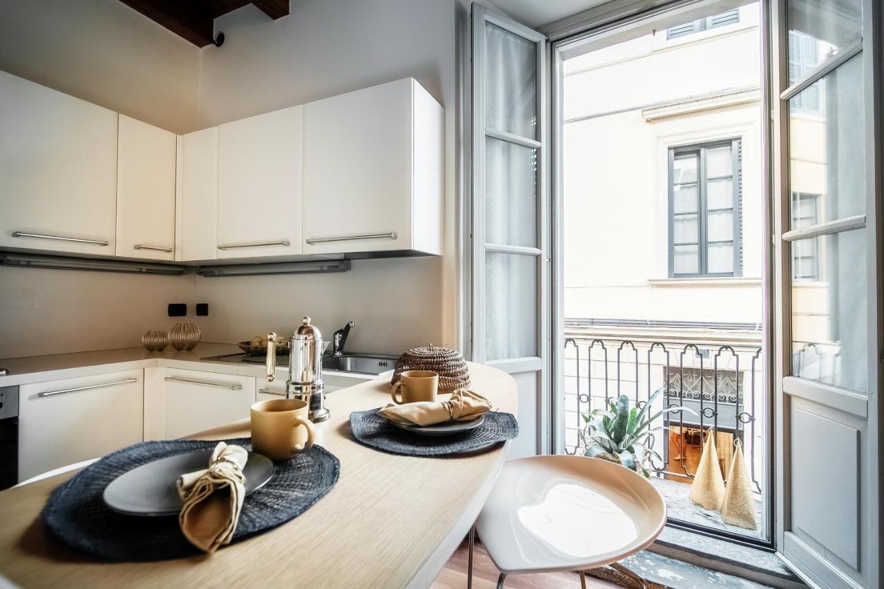 Del Pero Suite - by MyHomeInComo Exterior foto